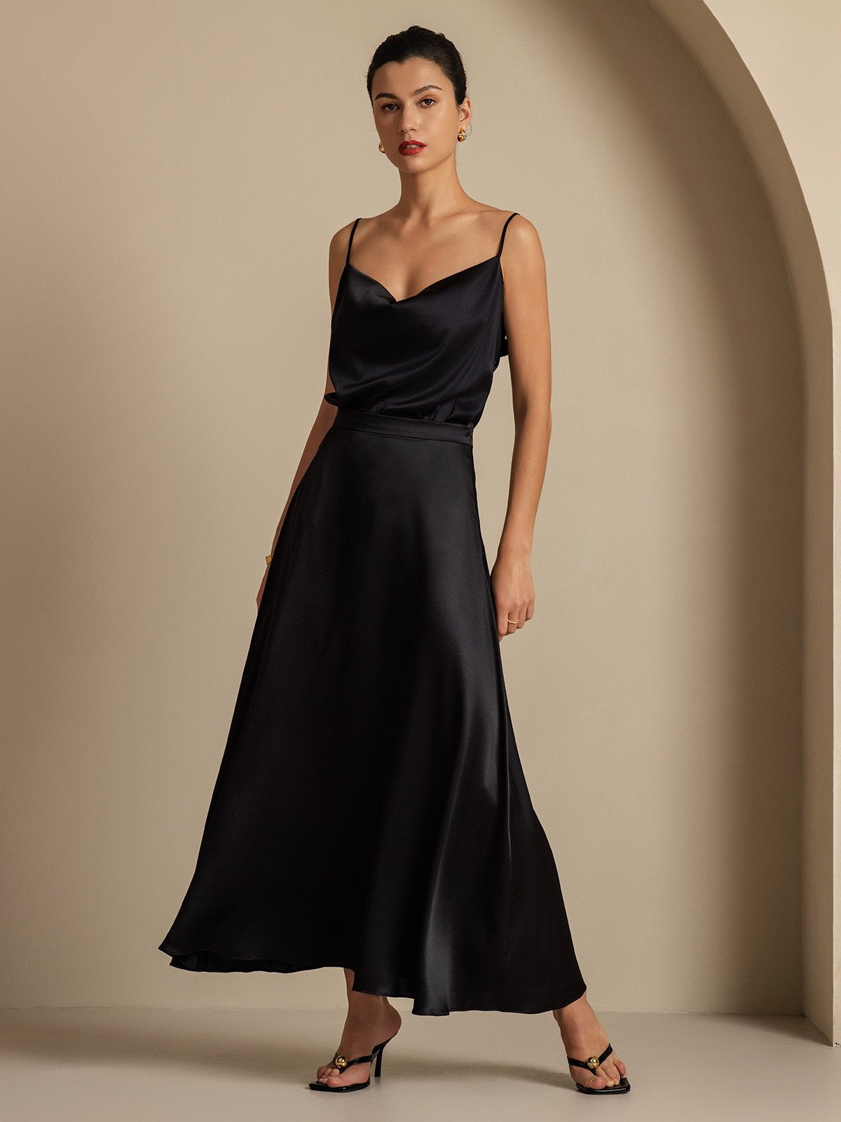 [Schwarz] SilkSilky-DE 19Momme Spaghettiträger Wasserfallausschnitt Women''s Outfit Sets 009