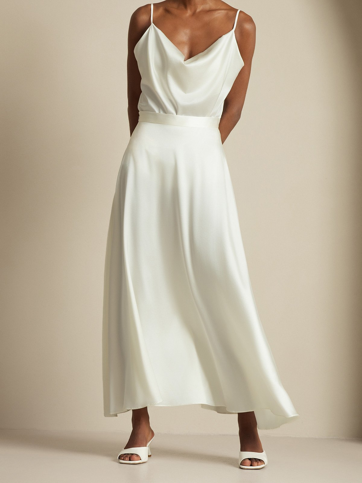 [Weiß] SilkSilky-DE 19Momme Spaghettiträger Wasserfallausschnitt Women''s Outfit Sets 006