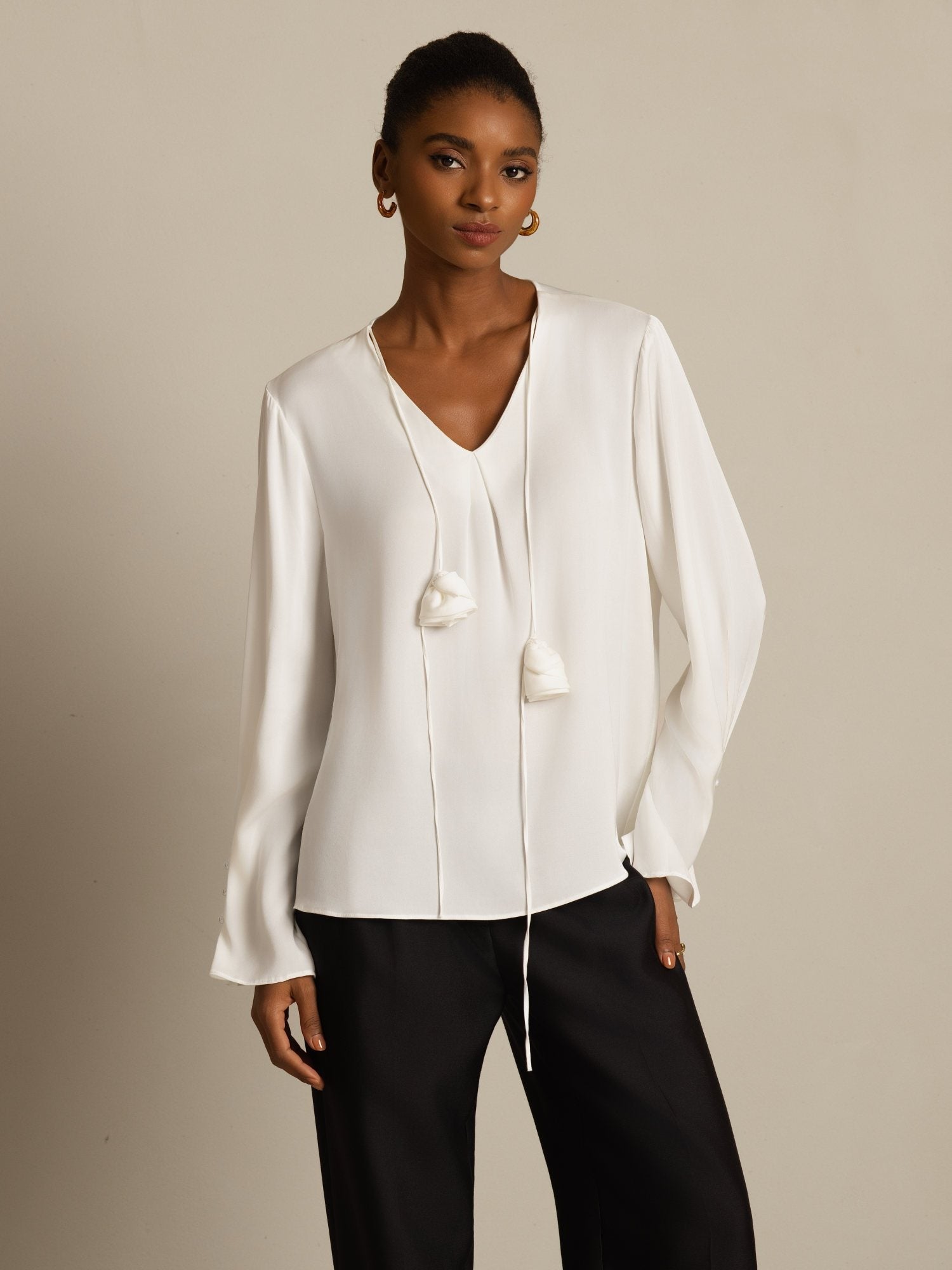 [Weiß] SilkSilky-DE 19Momme Seide Langärmelig V Ausschnitt Bluse 001