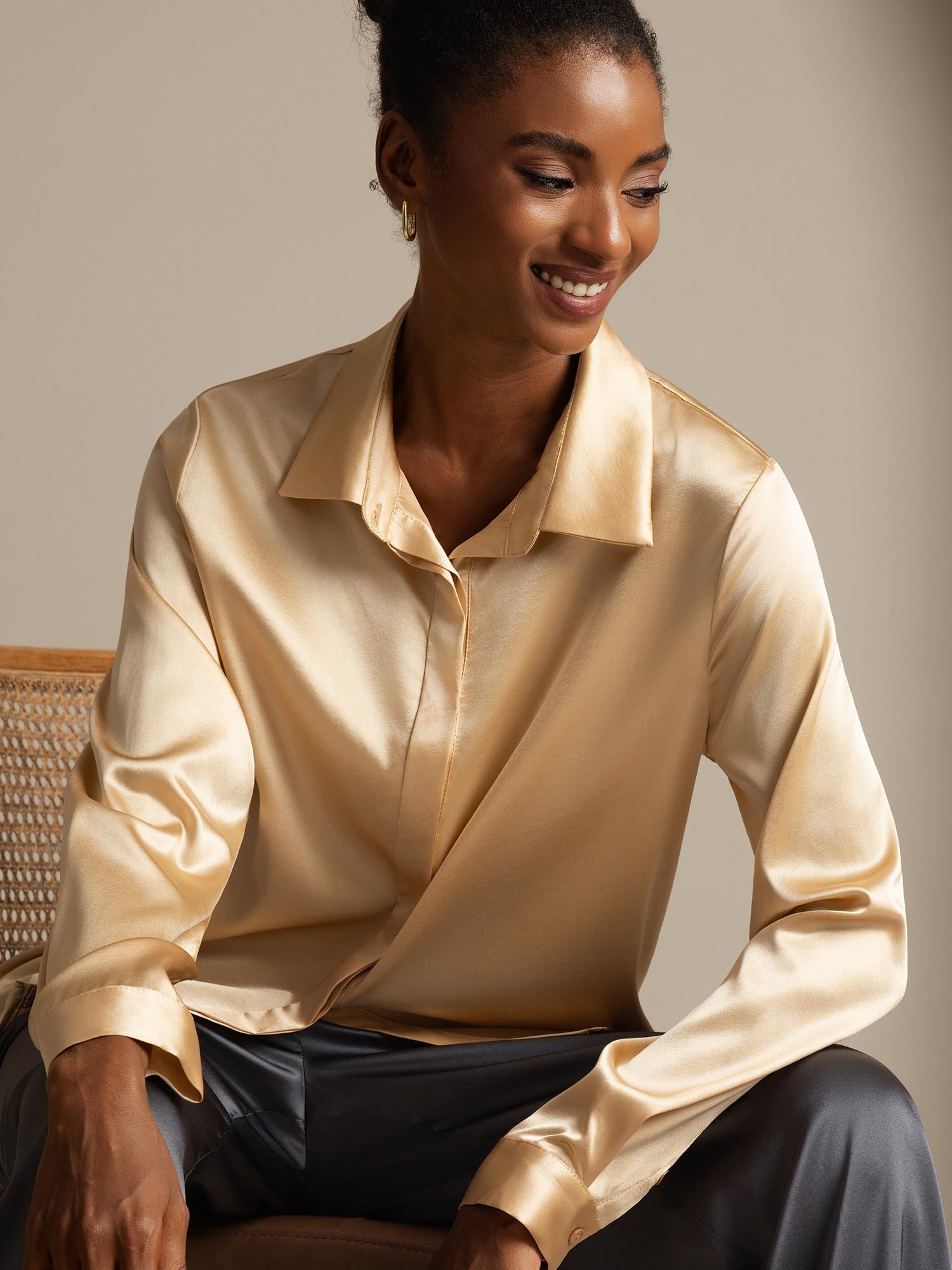 [Champagner] SilkSilky-DE 19Momme Seide Langärmelig Umlegekragen Damenhemd 001