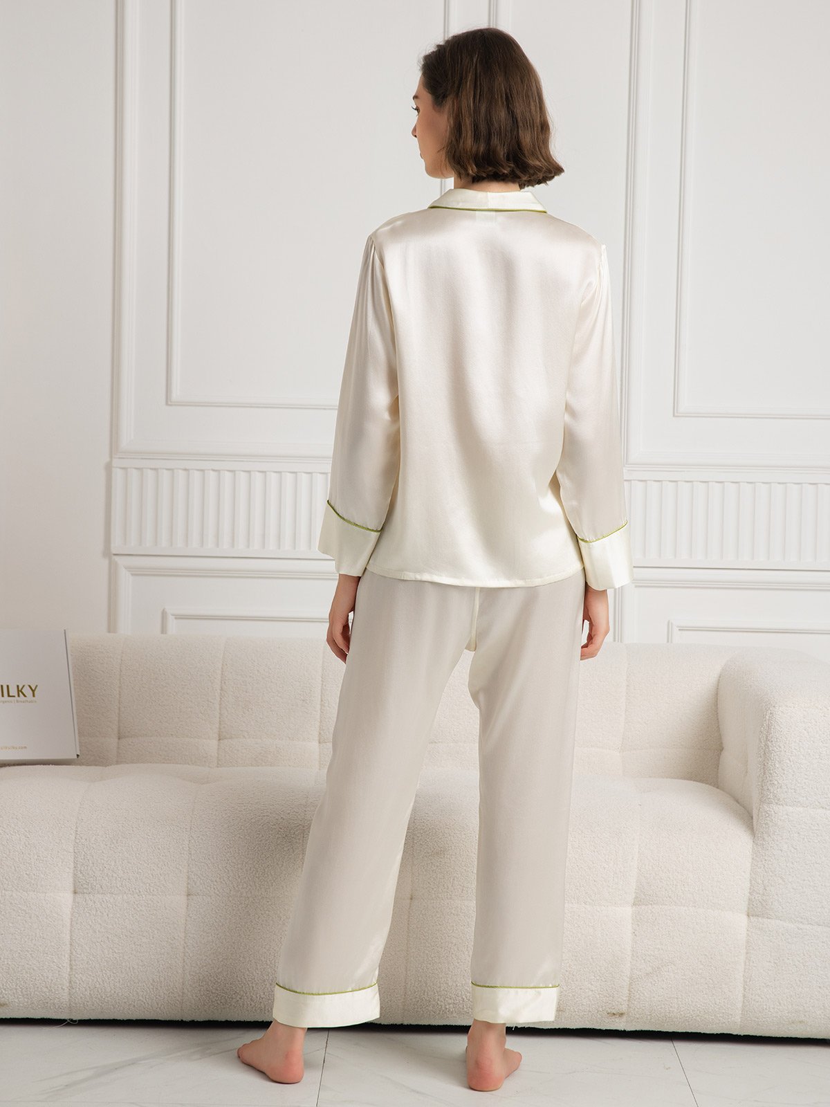 [Beige] SilkSilky-DE Reine Seide Langärmelig V Ausschnitt Damen Pyjamas 002