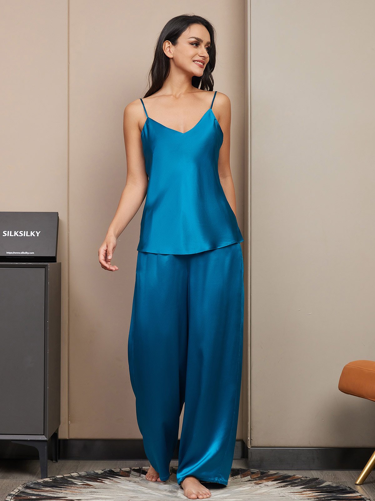 [König Blau] SilkSilky-DE Reine Seide V Ausschnitt Camisole-Set 003