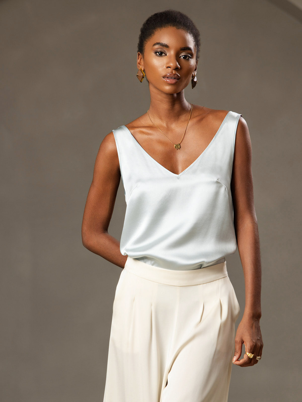 [Hellblau] SilkSilky-DE Reine Seide Ärmellos V Ausschnitt Cami Top 001