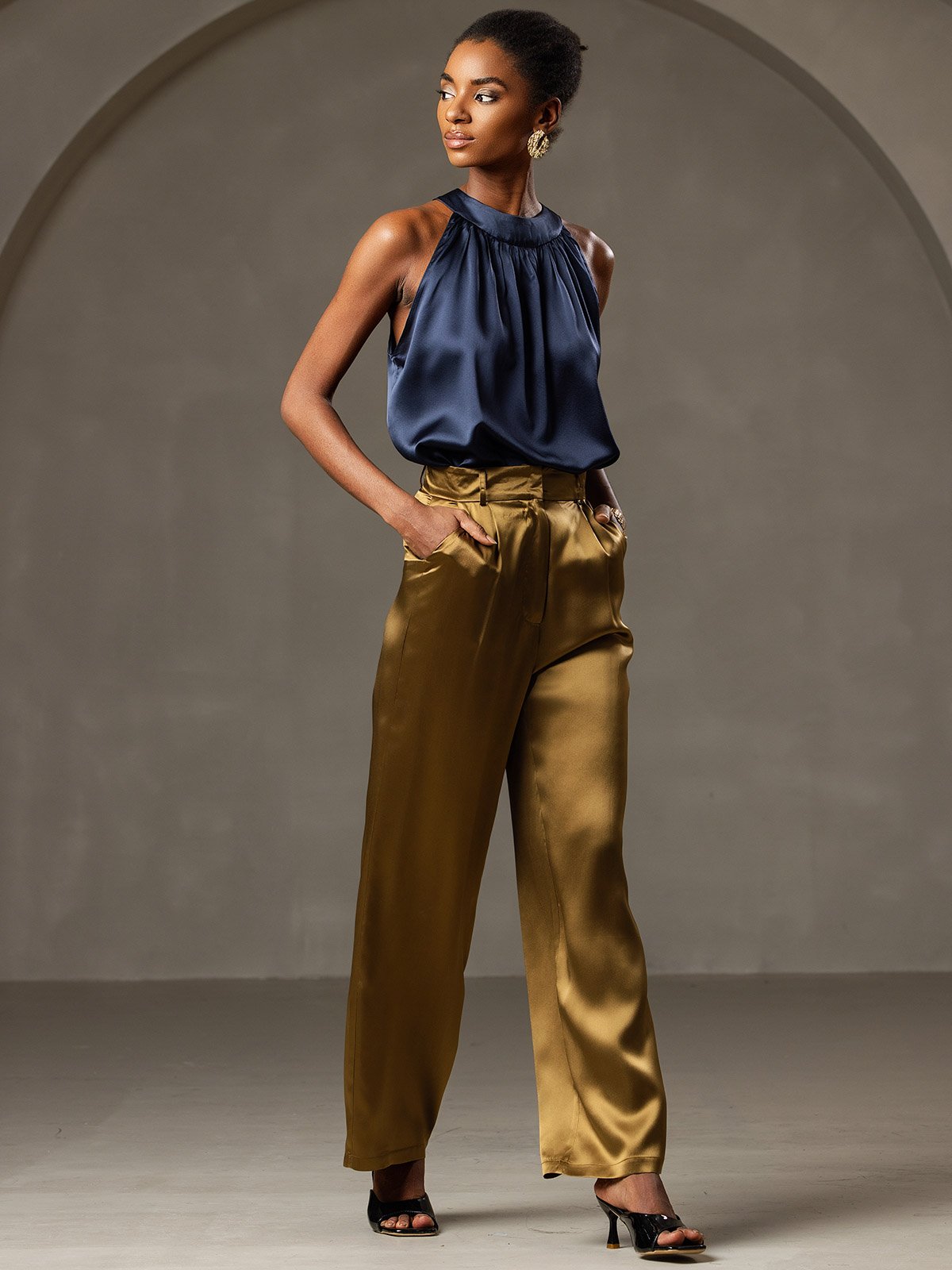 [Dunkelblau] SilkSilky-DE 19Momme Ärmellos Neckholder T-Shirt 006