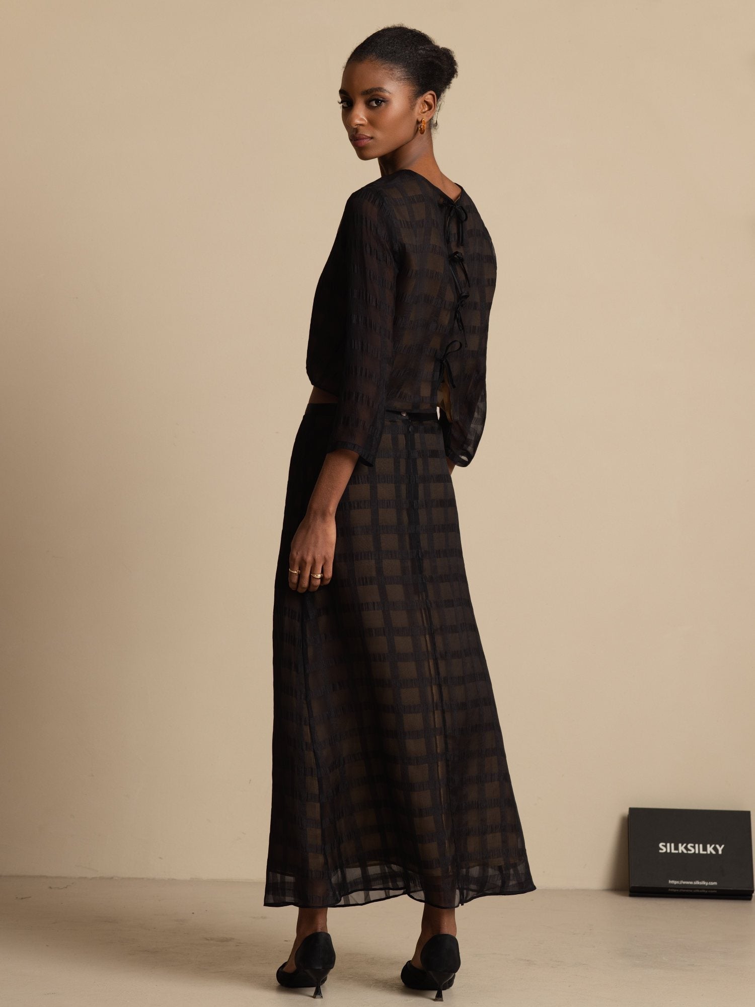 [Schwarz] SilkSilky-DE Reine Seide Langärmelig Rundhalsausschnitt Women''s Outfit Sets 002