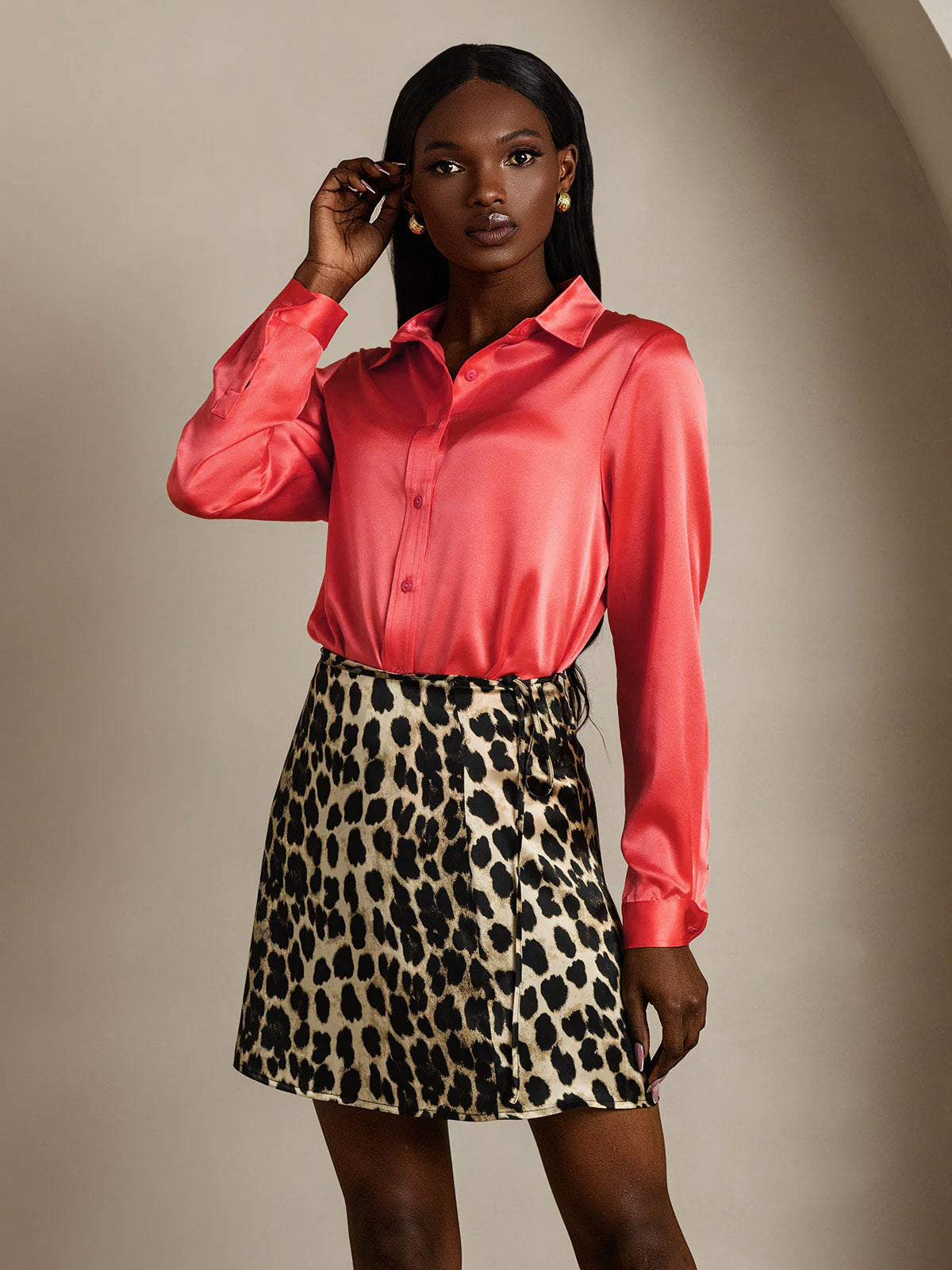 SilkSilky-DE 19Momme Seide Langärmelig Umlegekragen Damenhemd Kaiserrot 005