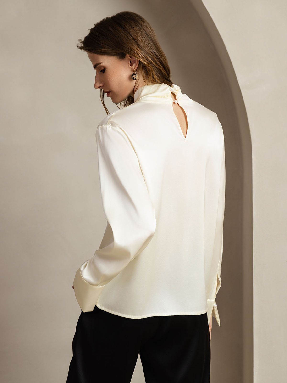 [Elfenbeinfarbe] SilkSilky-DE 19Momme Seide Womens Shirt 002