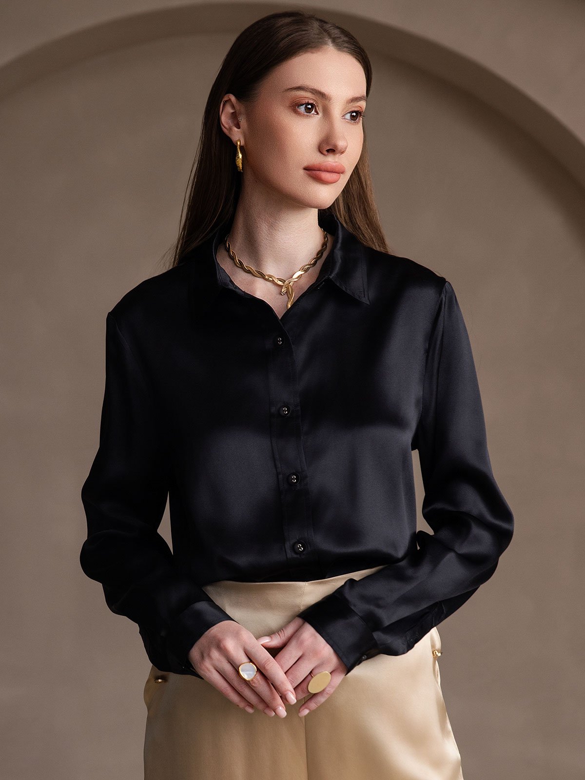 SilkSilky-DE 19Momme Seide Langärmelig Umlegekragen Damenhemd Schwarz 002