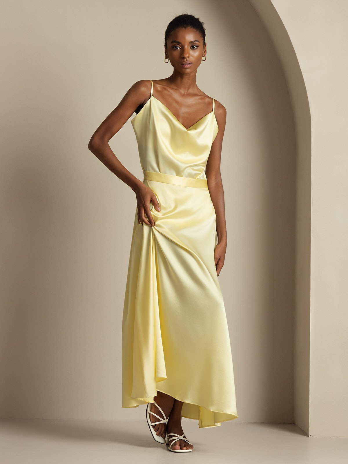 [Hellgelb] SilkSilky-DE 19Momme Spaghettiträger Wasserfallausschnitt Women''s Outfit Sets 005