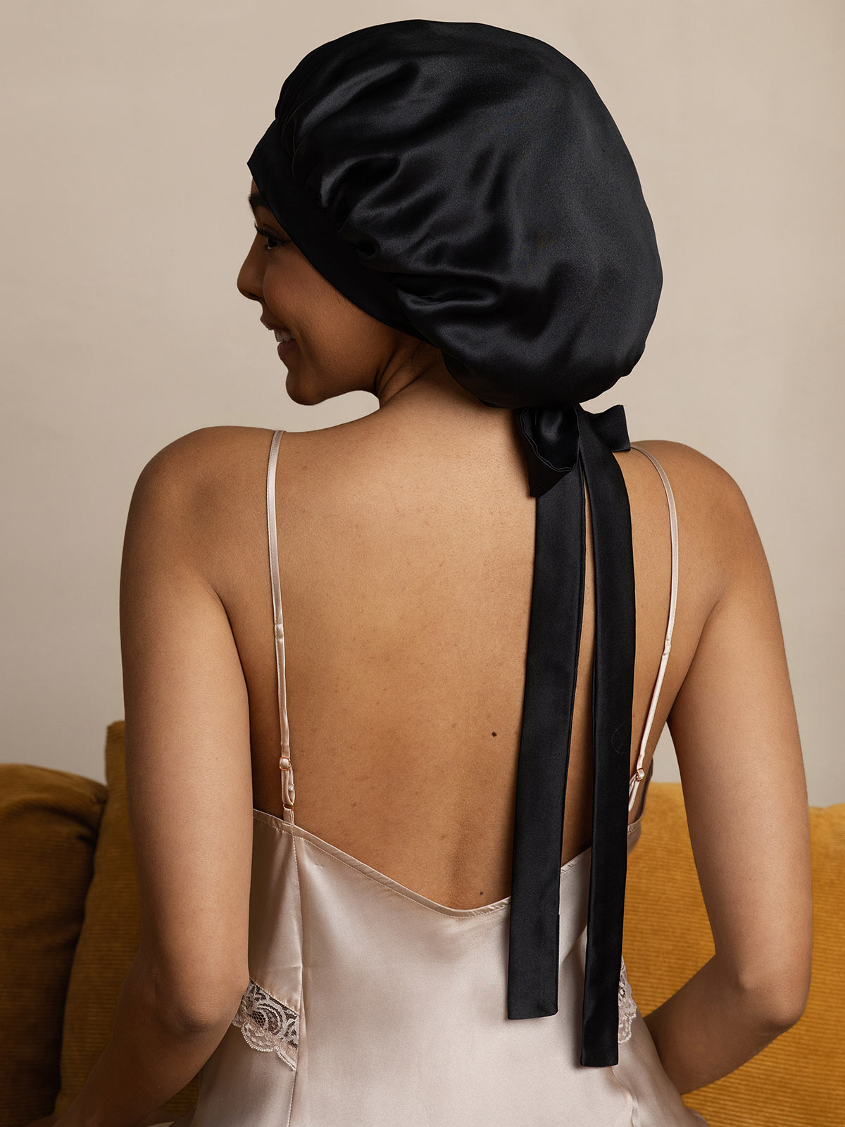 [Schwarz] SilkSilky-DE Reine Seide Sleep Cap 006,