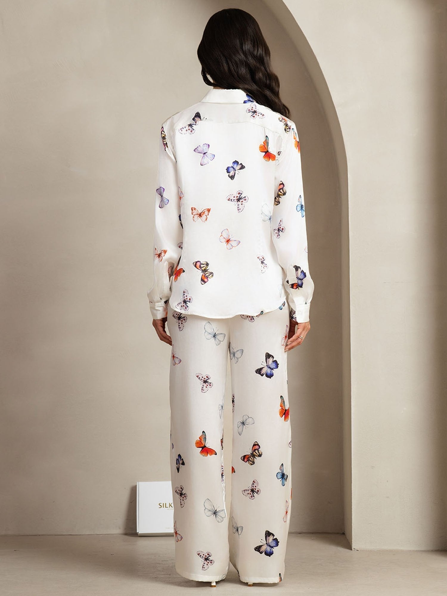 [Weiß Schmetterling] SilkSilky-DE 19Momme Seide Umlegekragen Women''s Outfit Sets 002