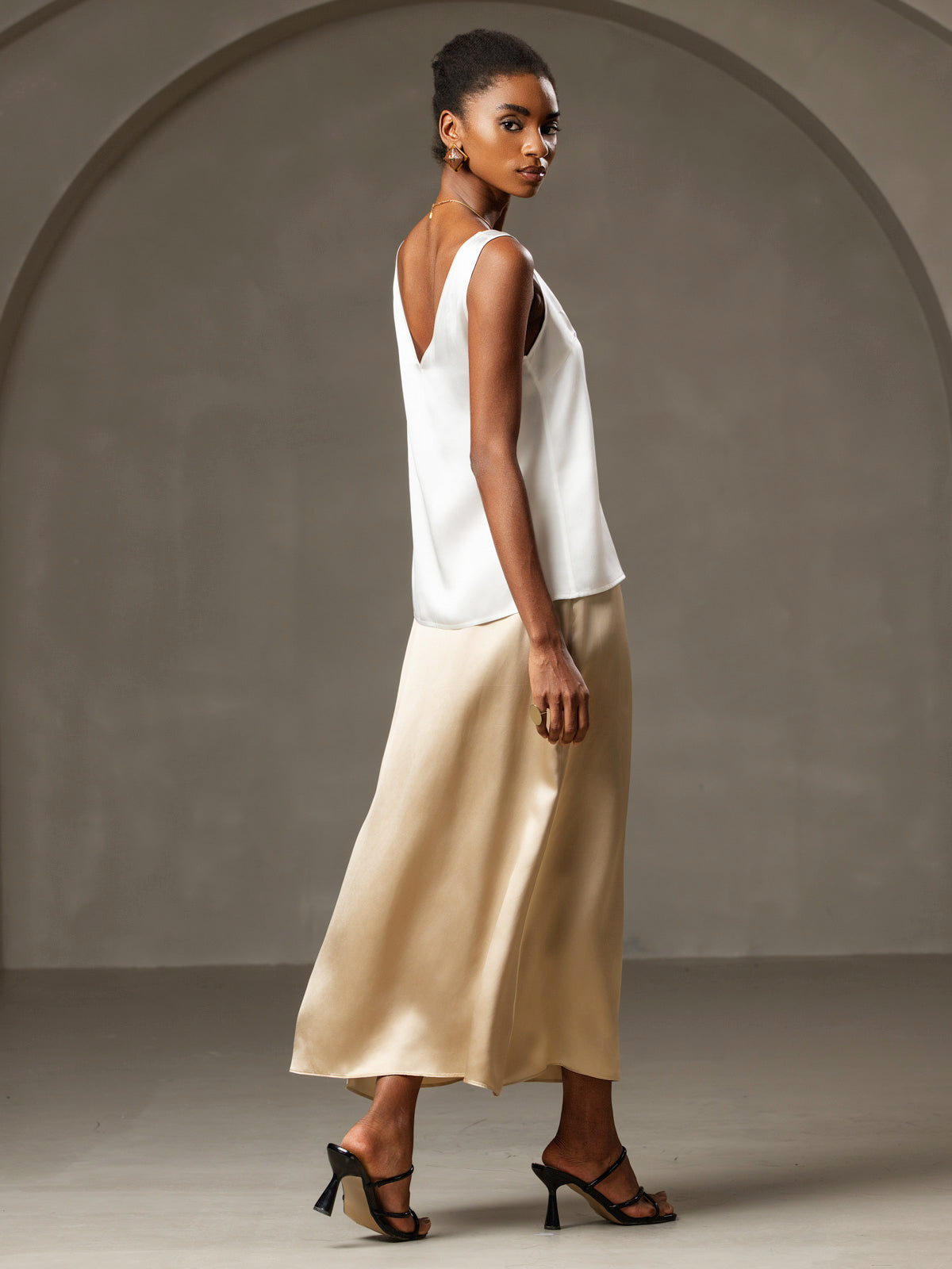 [Weiß] SilkSilky-DE 19Momme Seide V Ausschnitt Cami Top 003