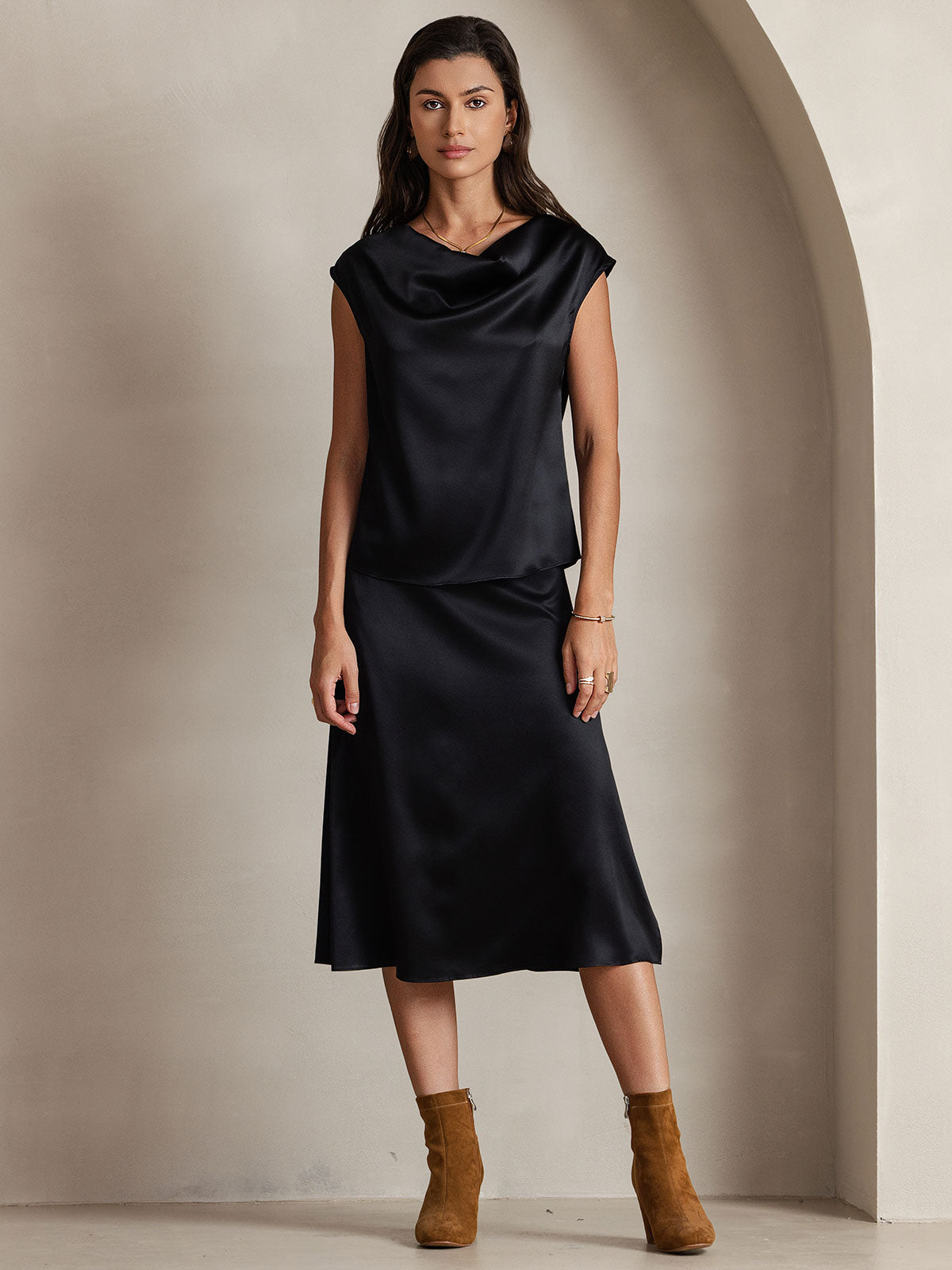 [Schwarz] SilkSilky-DE 19Momme Seide Ärmellos Wasserfallausschnitt T-Shirt 001