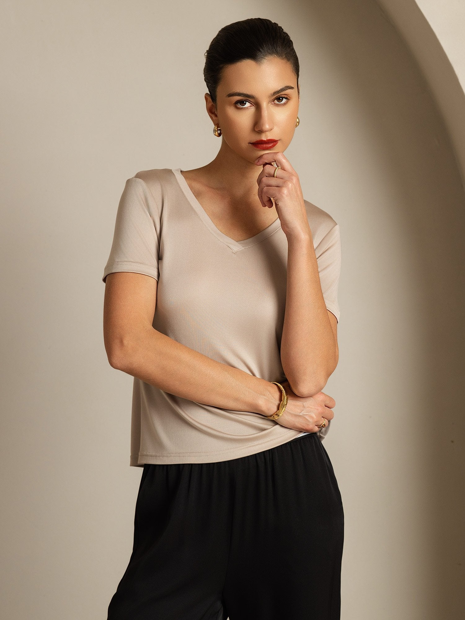 [Hellkhaki] SilkSilky-DE Reine Seide V Ausschnitt T-Shirt 007