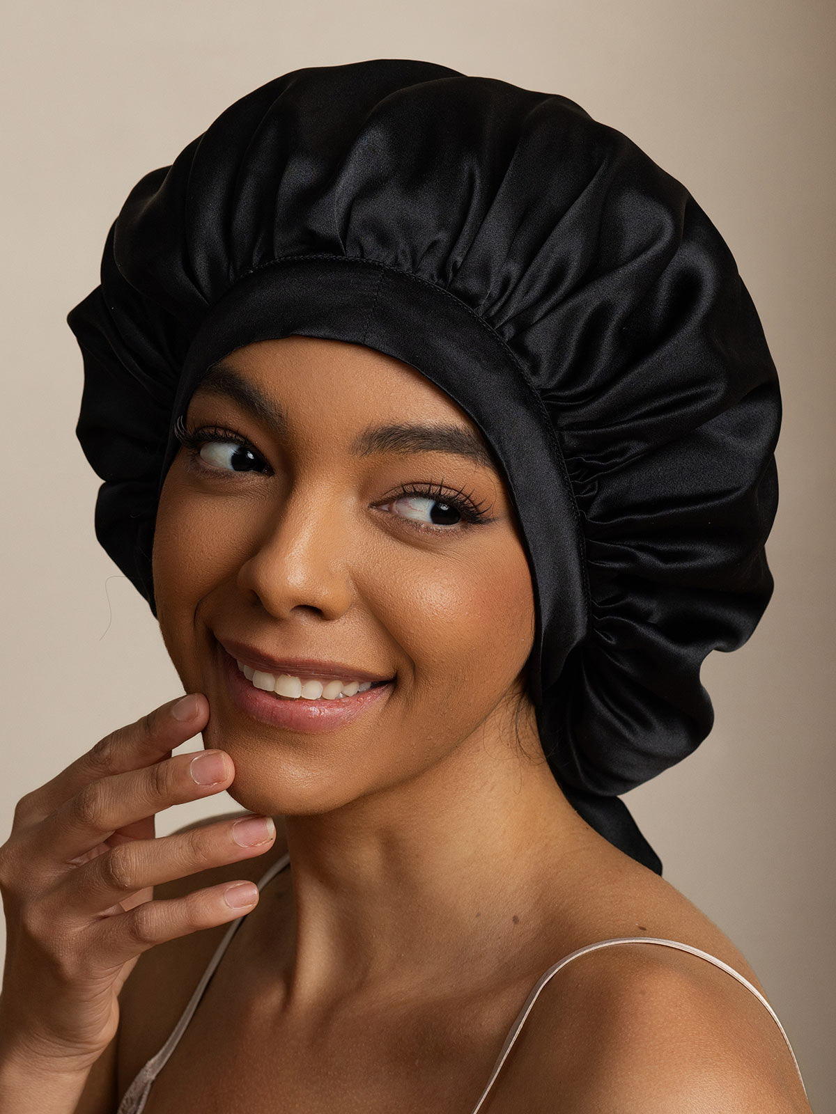 [Schwarz] SilkSilky-DE Reine Seide Sleep Cap 003