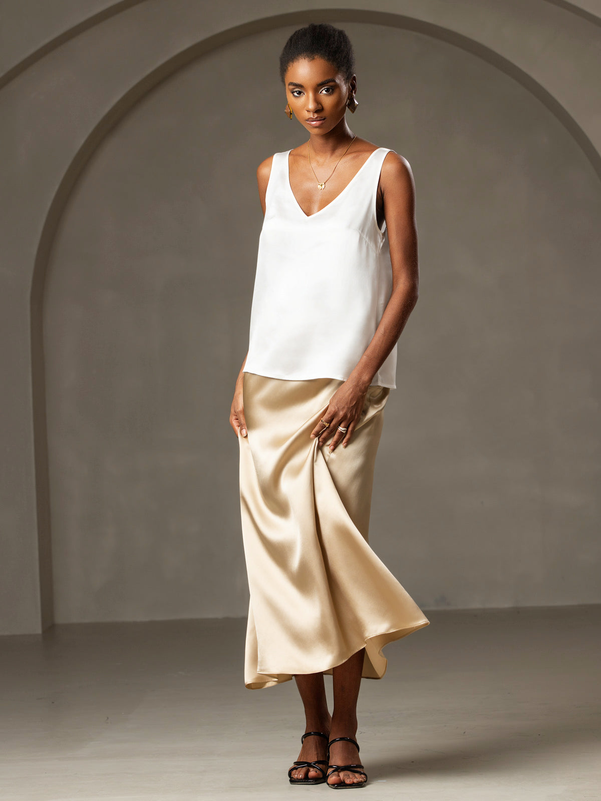 [Weiß] SilkSilky-DE Reine Seide Ärmellos V Ausschnitt Cami Top 005