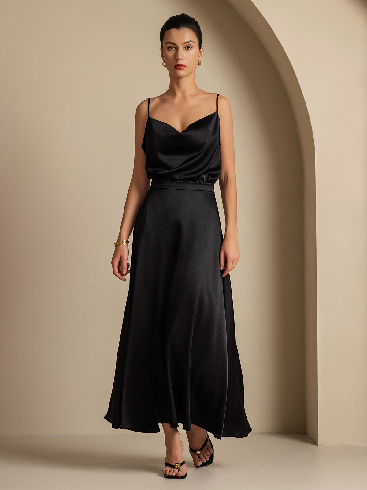 [Schwarz] SilkSilky-DE 19Momme Spaghettiträger Wasserfallausschnitt Women''s Outfit Sets 001