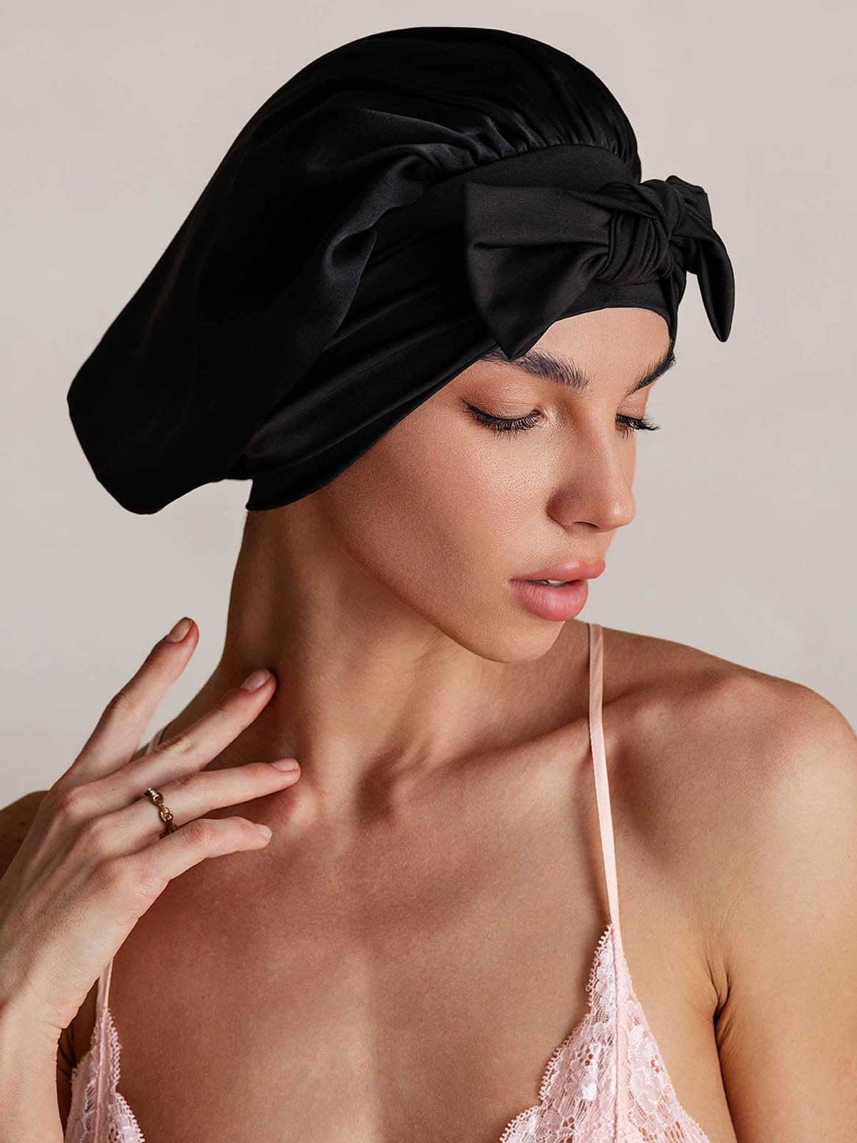 [Schwarz] SilkSilky-DE Reine Seide Sleep Cap 002