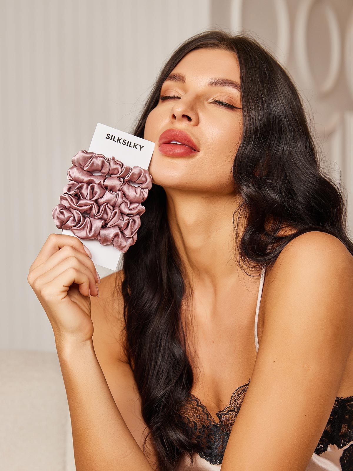 [Blasses Mauve] SilkSilky-DE 19Momme Reine Seide Scrunchie 002