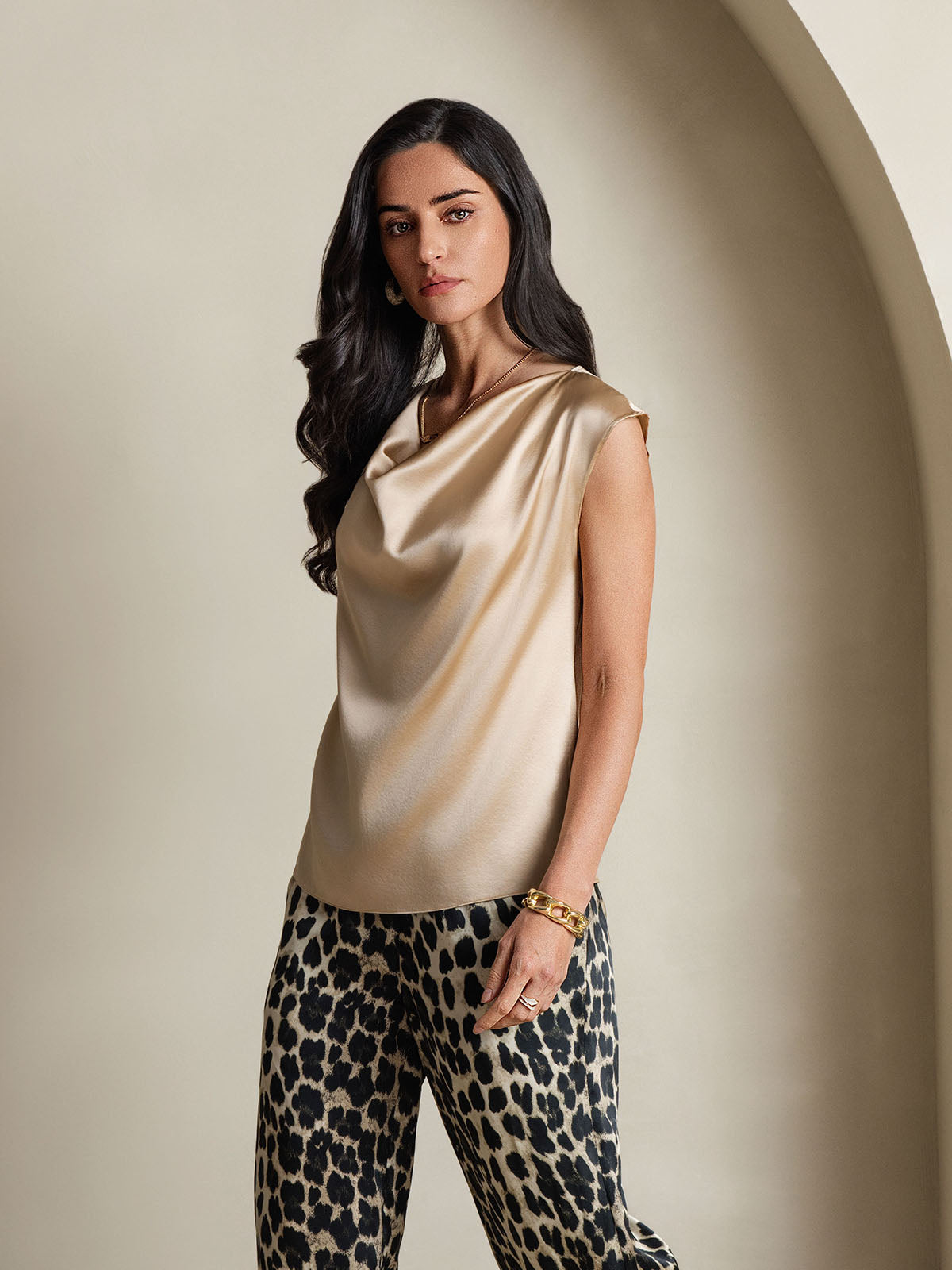 [Champagner] SilkSilky-DE 19Momme Seide Ärmellos Wasserfallausschnitt T-Shirt 005