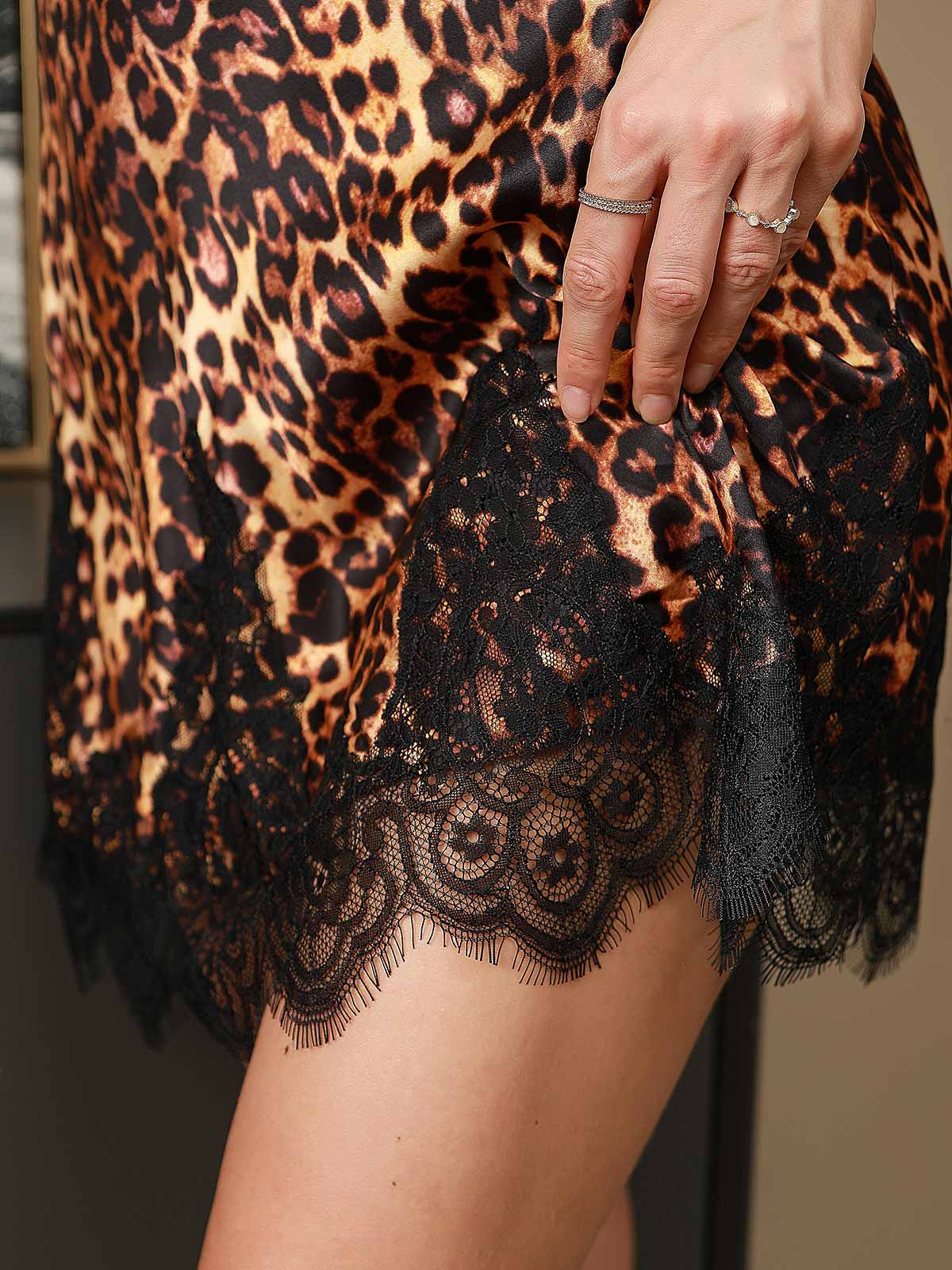 [Leopard] SilkSilky-DE Reine Seide V Ausschnitt Nachthemden 008
