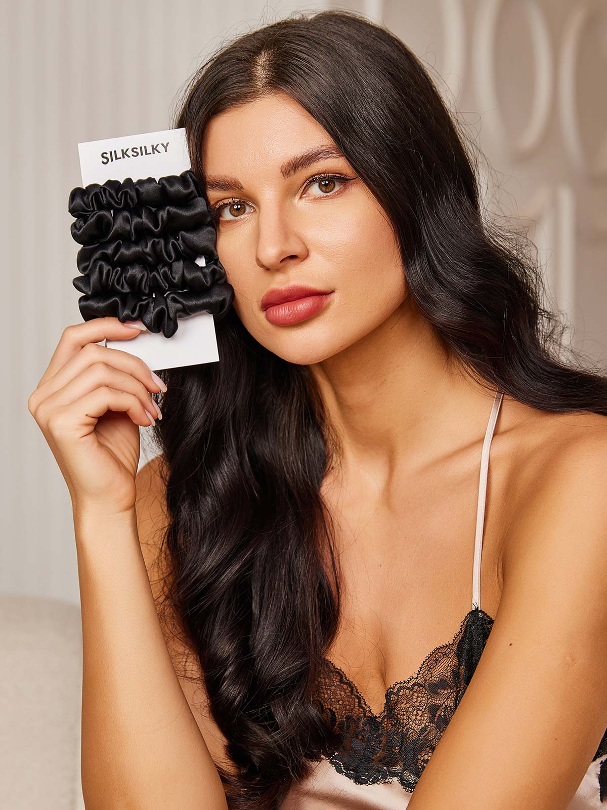 [Schwarz] SilkSilky-DE 19Momme Reine Seide Scrunchie 001