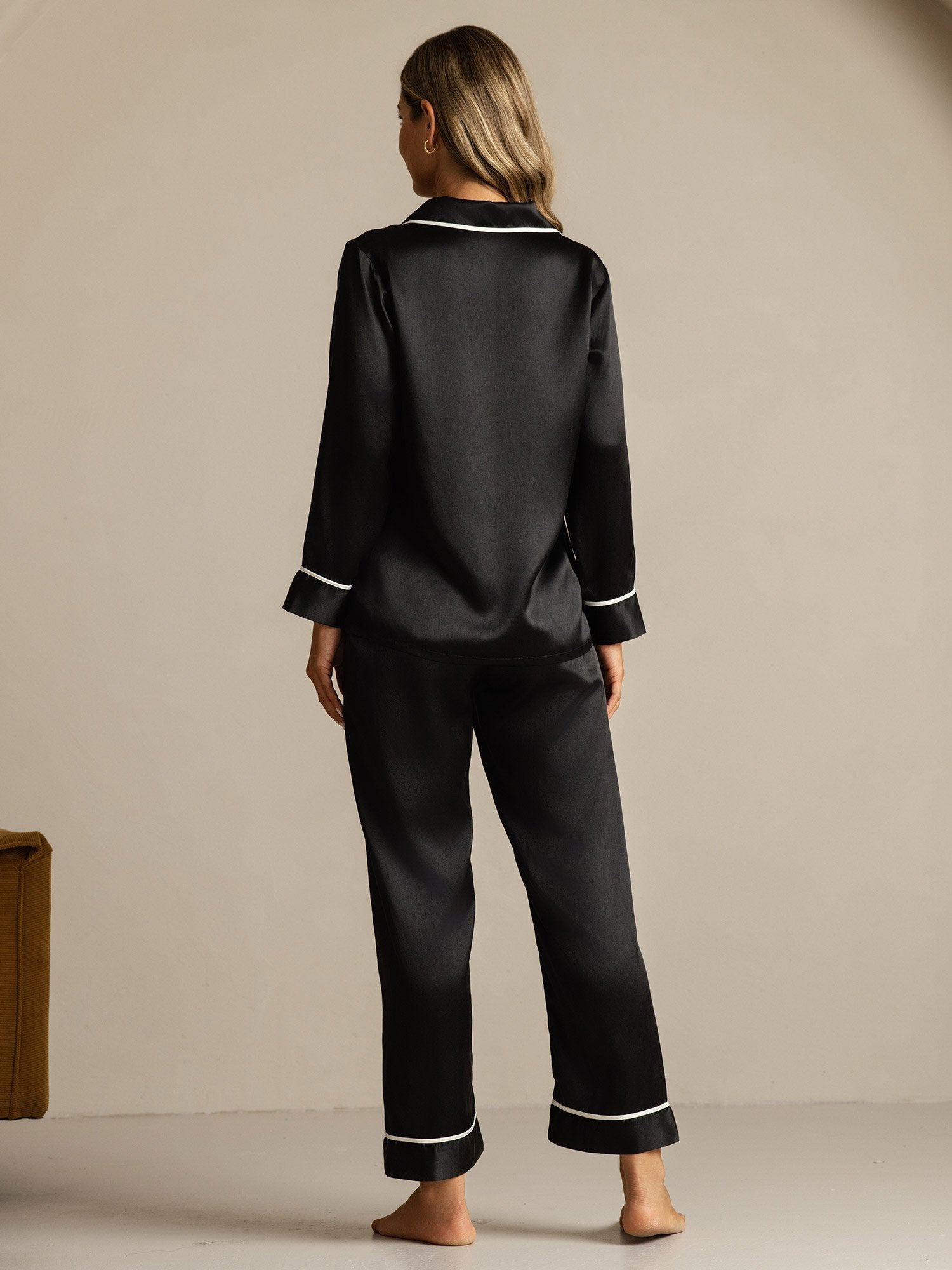 [Schwarz] SilkSilky-DE Reine Seide Umlegekragen Damen Pyjamas 002