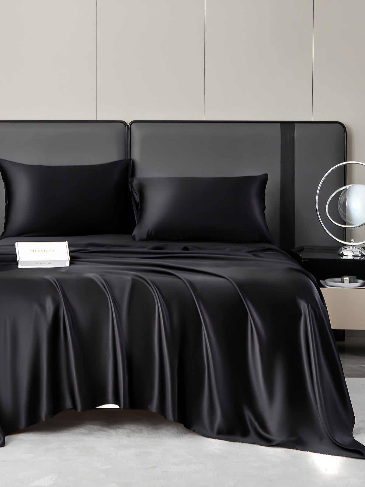 [Schwarz] SilkSilky-DE 19Momme Pure Silk Bedding Set 001