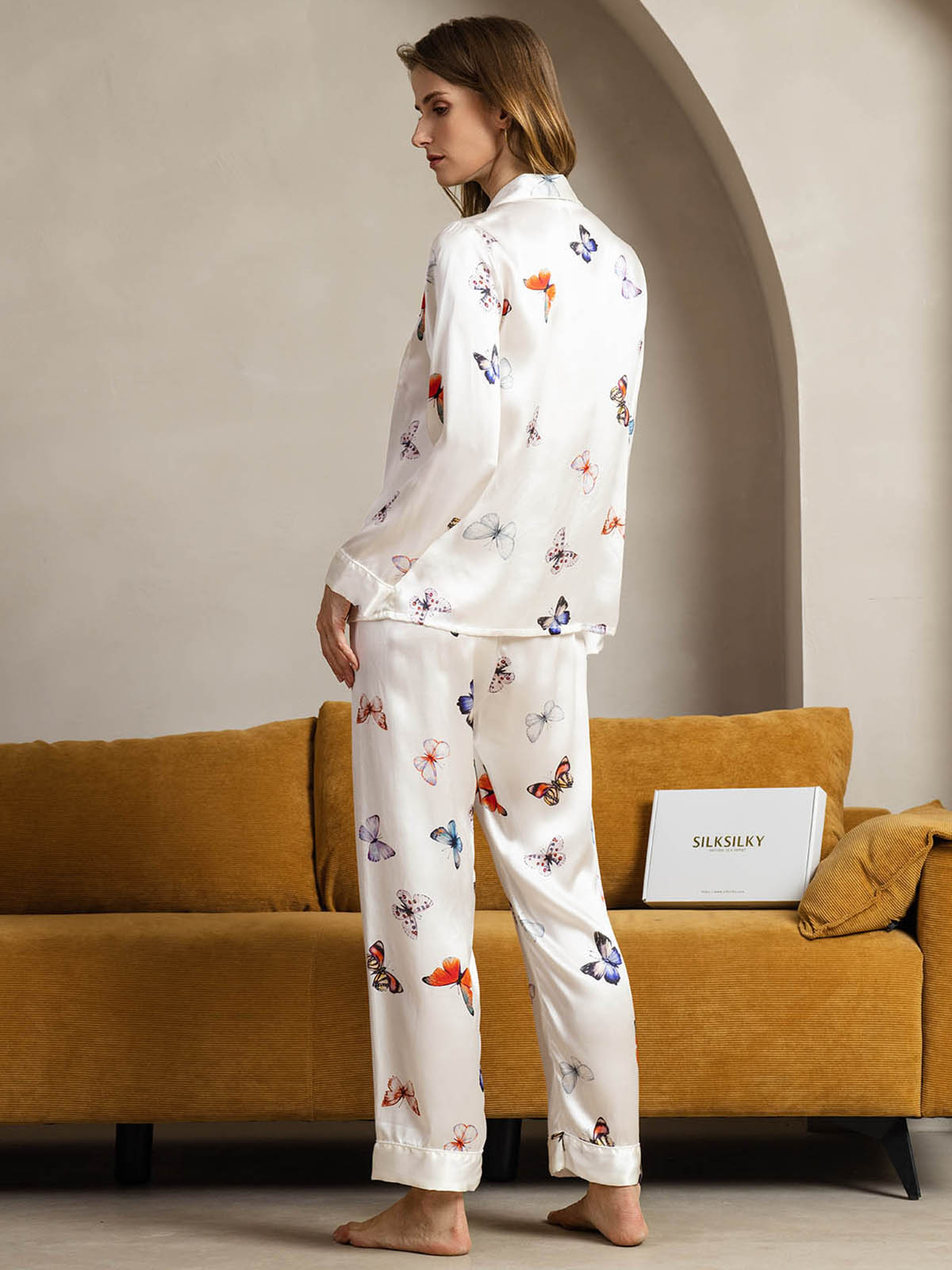 [Weiß Schmetterling] SilkSilky-DE Reine Seide Womens Pajamas 002
