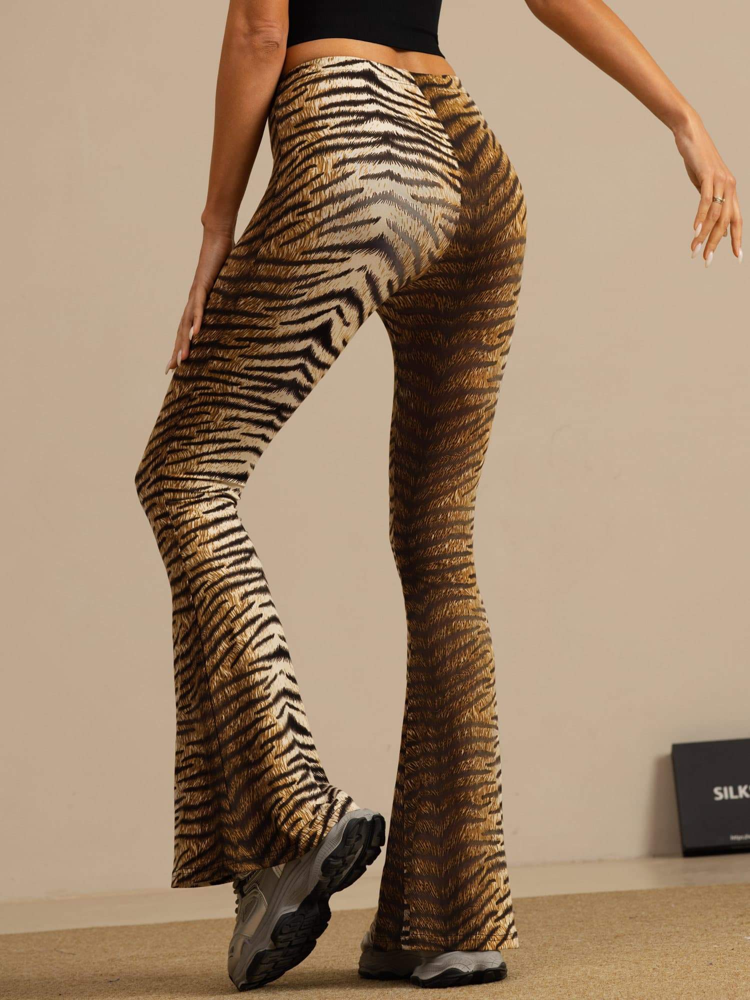 [Tiger] SilkSilky-DE Womens Pants 002