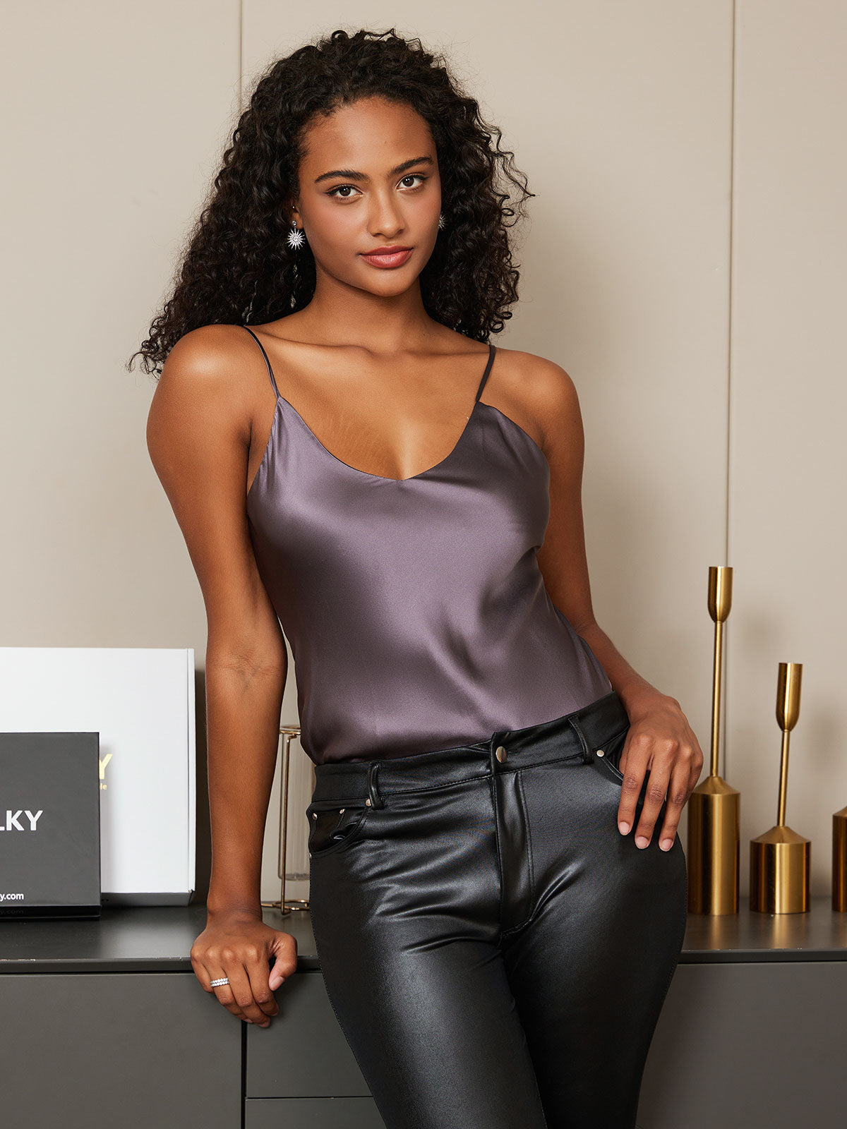 [Lilagrau] SilkSilky-DE Spaghettiträger V Ausschnitt Cami Top 004