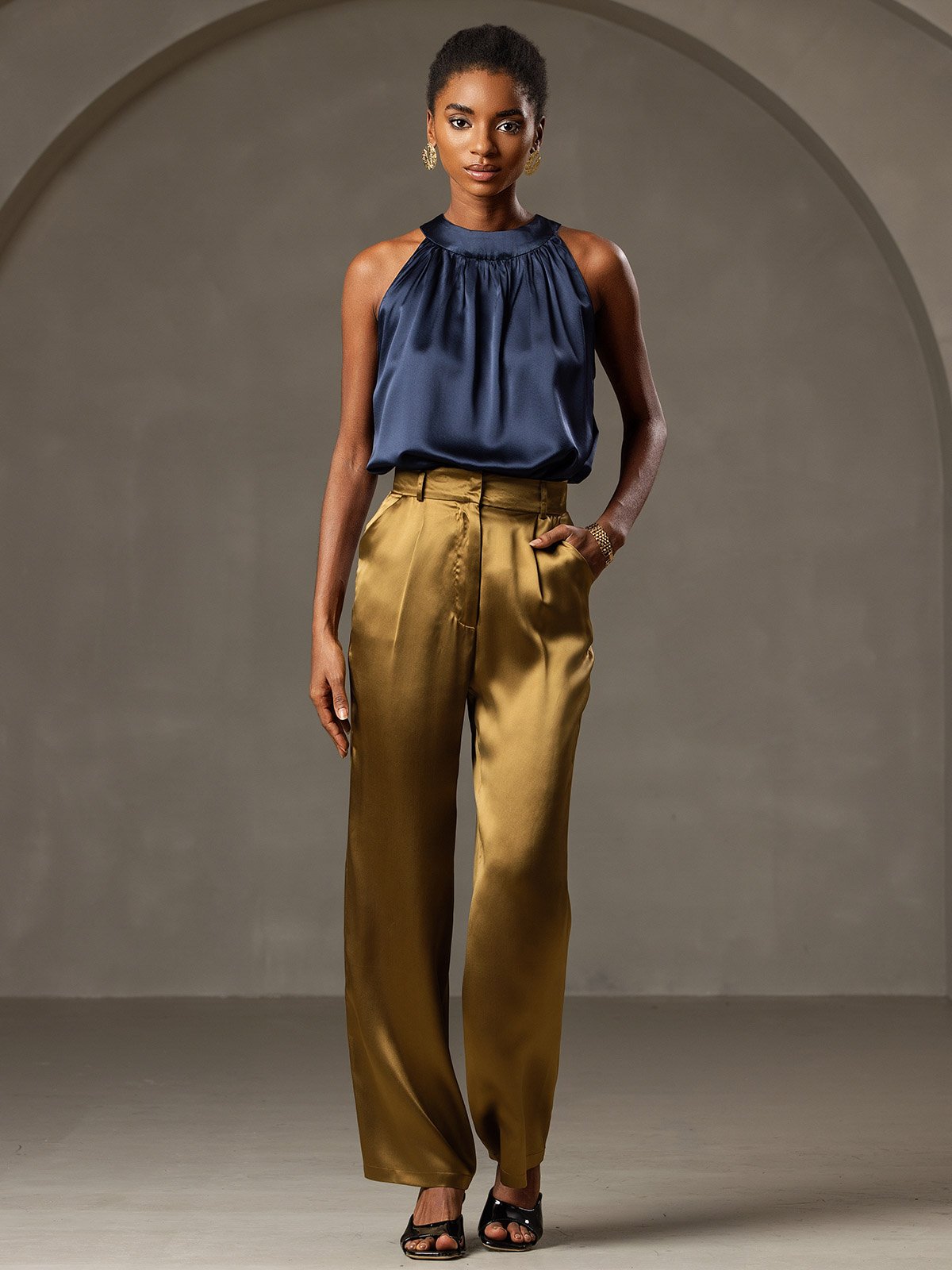 [Dunkelblau] SilkSilky-DE 19Momme Ärmellos Neckholder T-Shirt 007