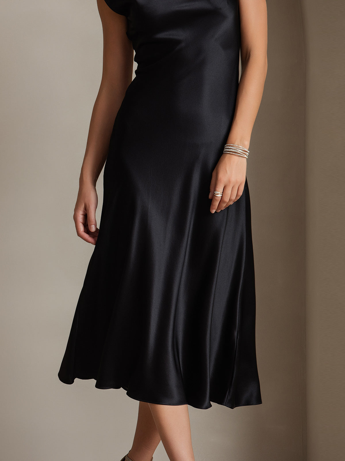 [Schwarz] SilkSilky-DE 19Momme Seide Dress 008