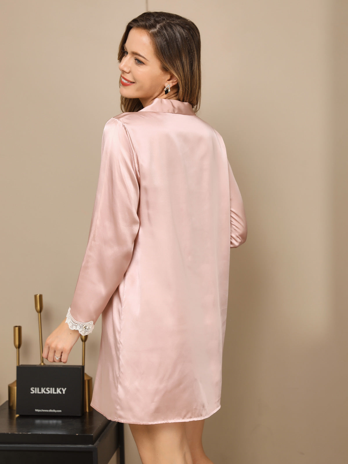 SilkSilky DE Reine Seide Langärmelig V Ausschnitt Nachthemden Rosa 002